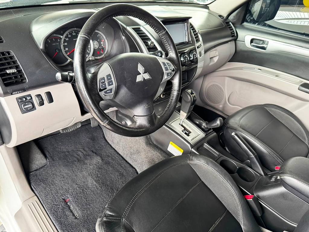 MITSUBISHI PAJERO DAKAR