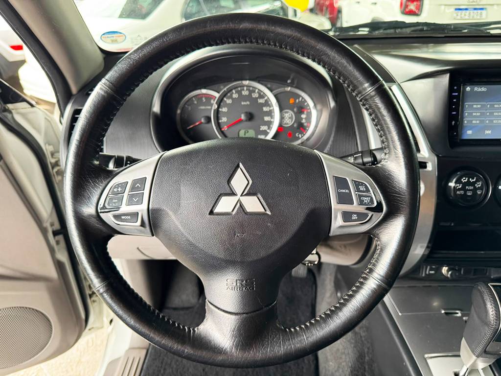 MITSUBISHI PAJERO DAKAR