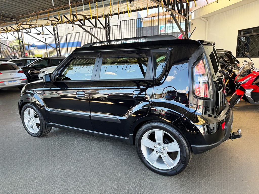 KIA SOUL