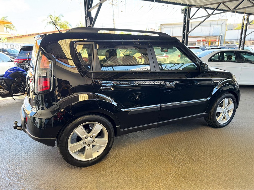 KIA SOUL