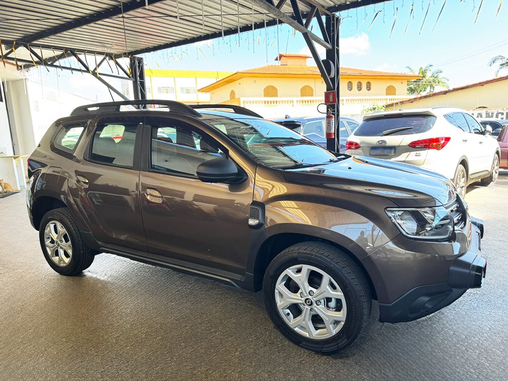 RENAULT DUSTER