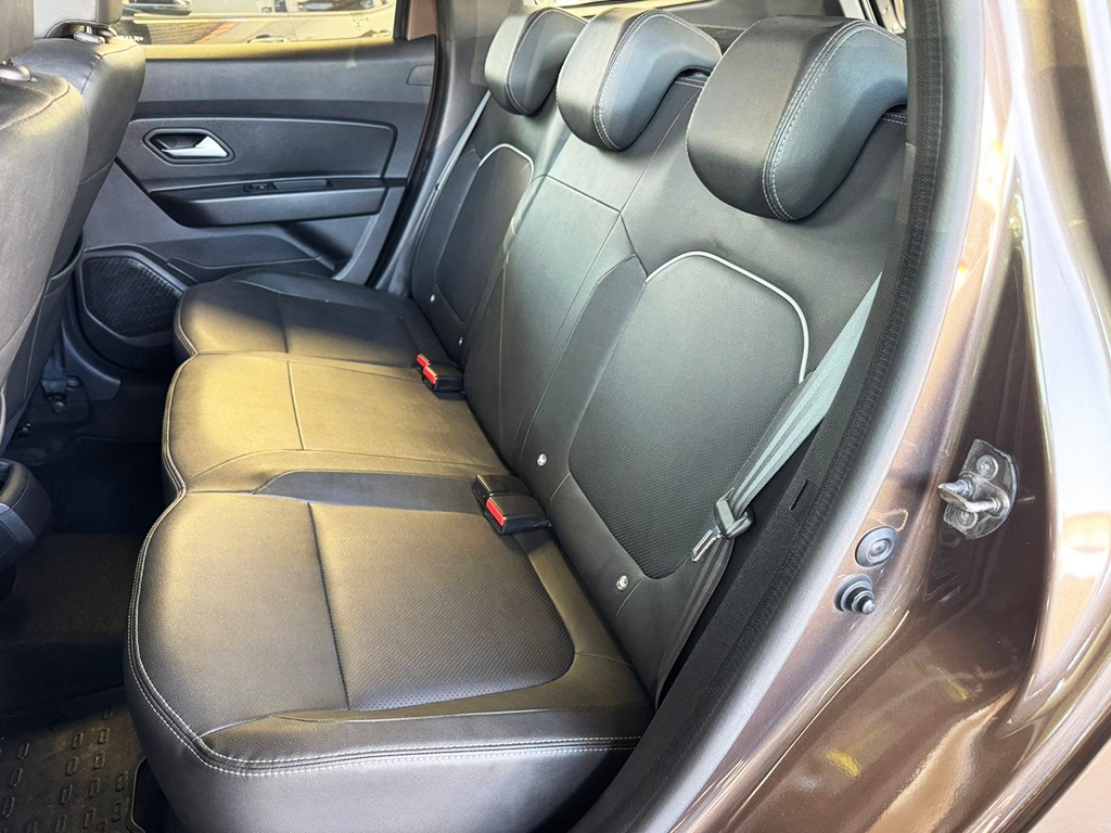 RENAULT DUSTER