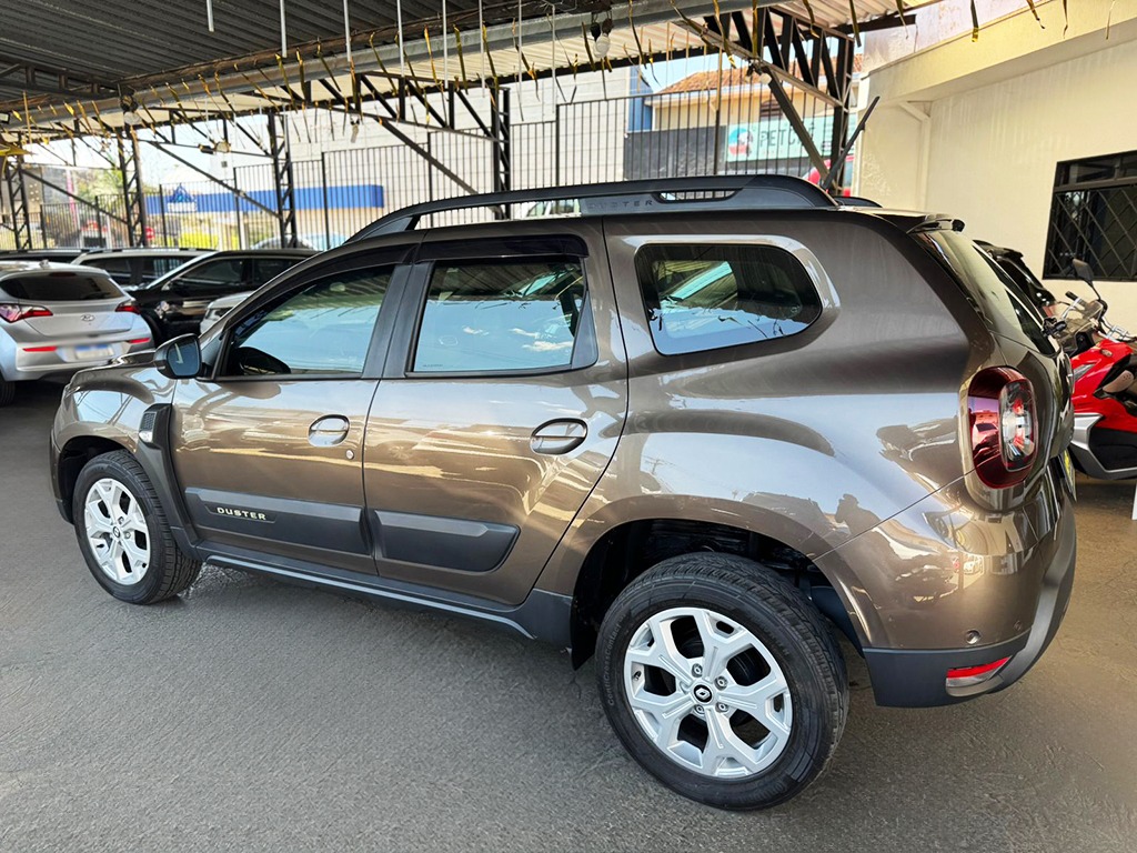 RENAULT DUSTER