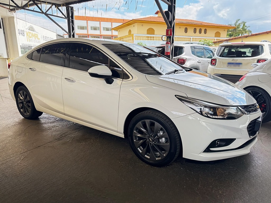 CHEVROLET CRUZE