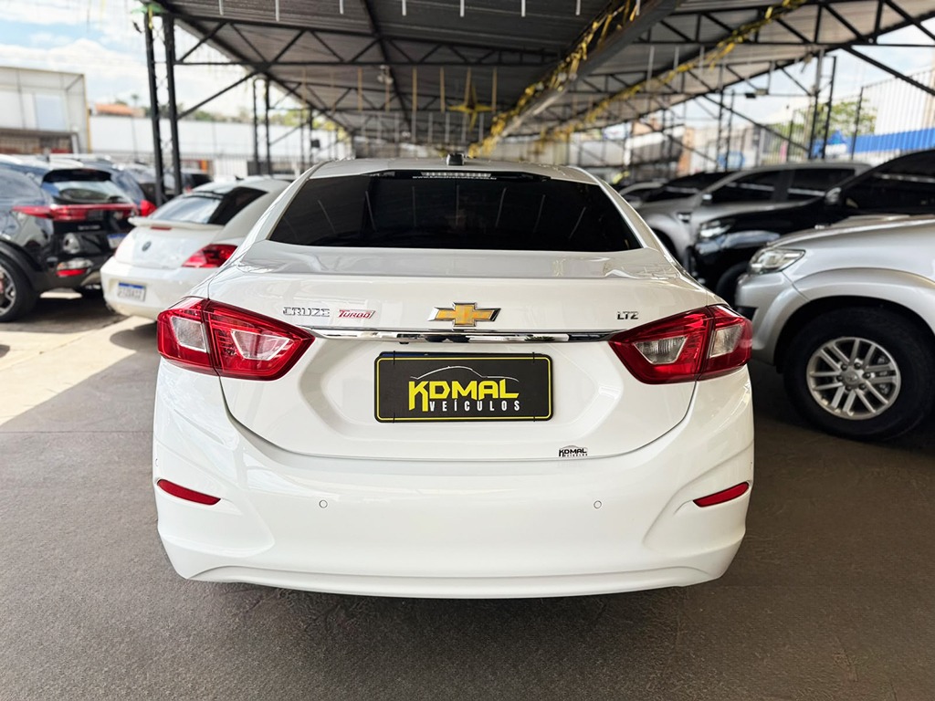 CHEVROLET CRUZE