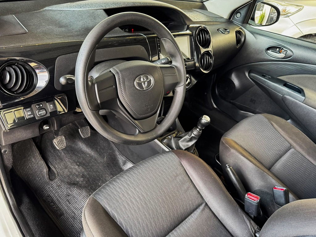 TOYOTA ETIOS