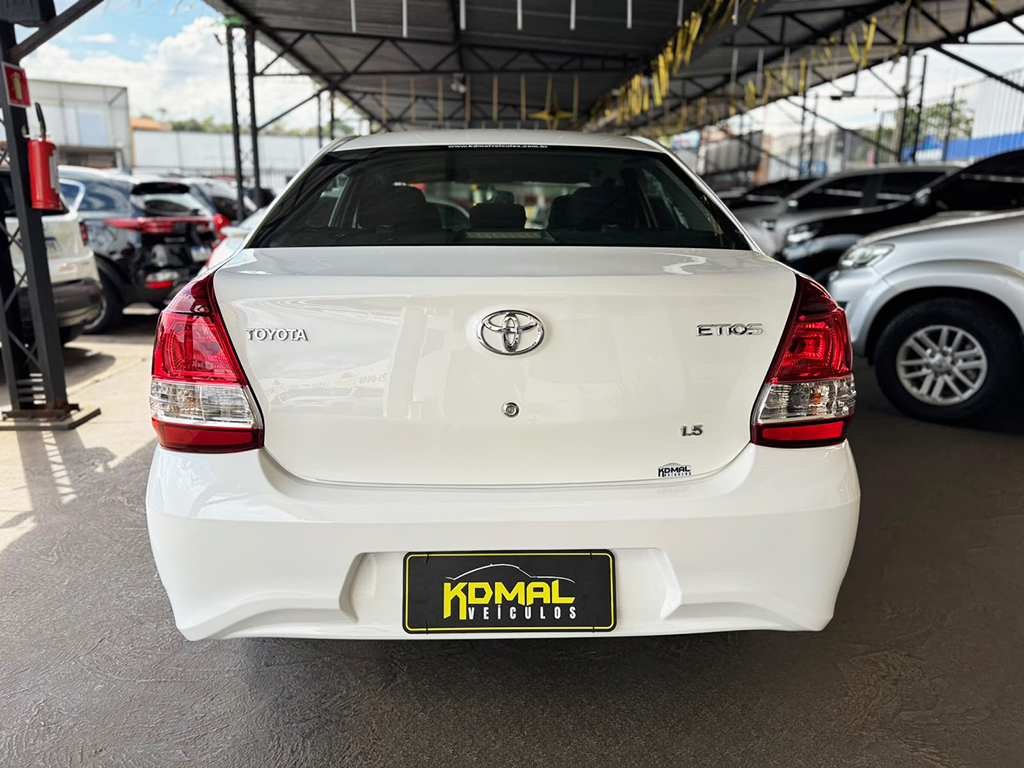 TOYOTA ETIOS