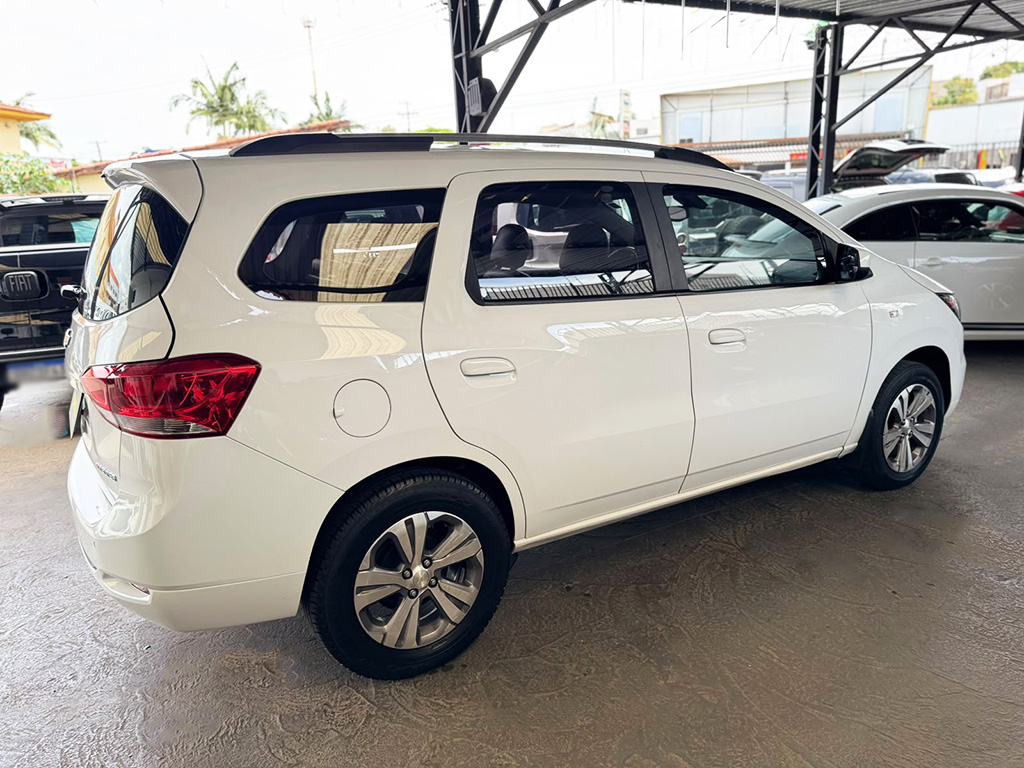CHEVROLET SPIN