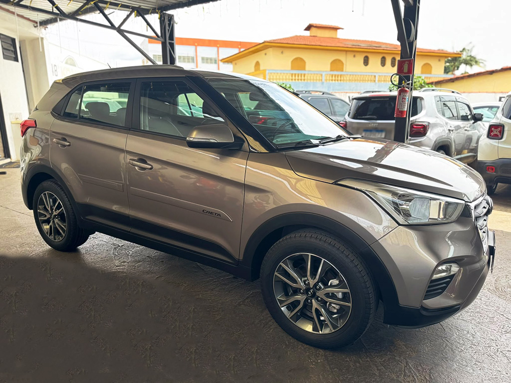 HYUNDAI CRETA