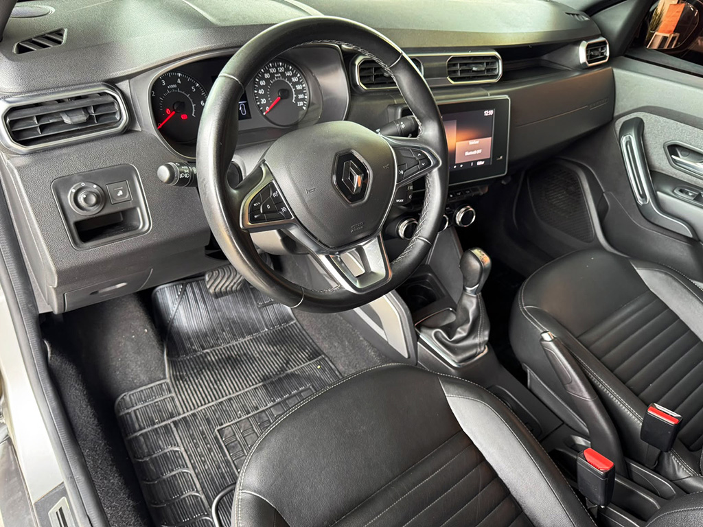 RENAULT DUSTER