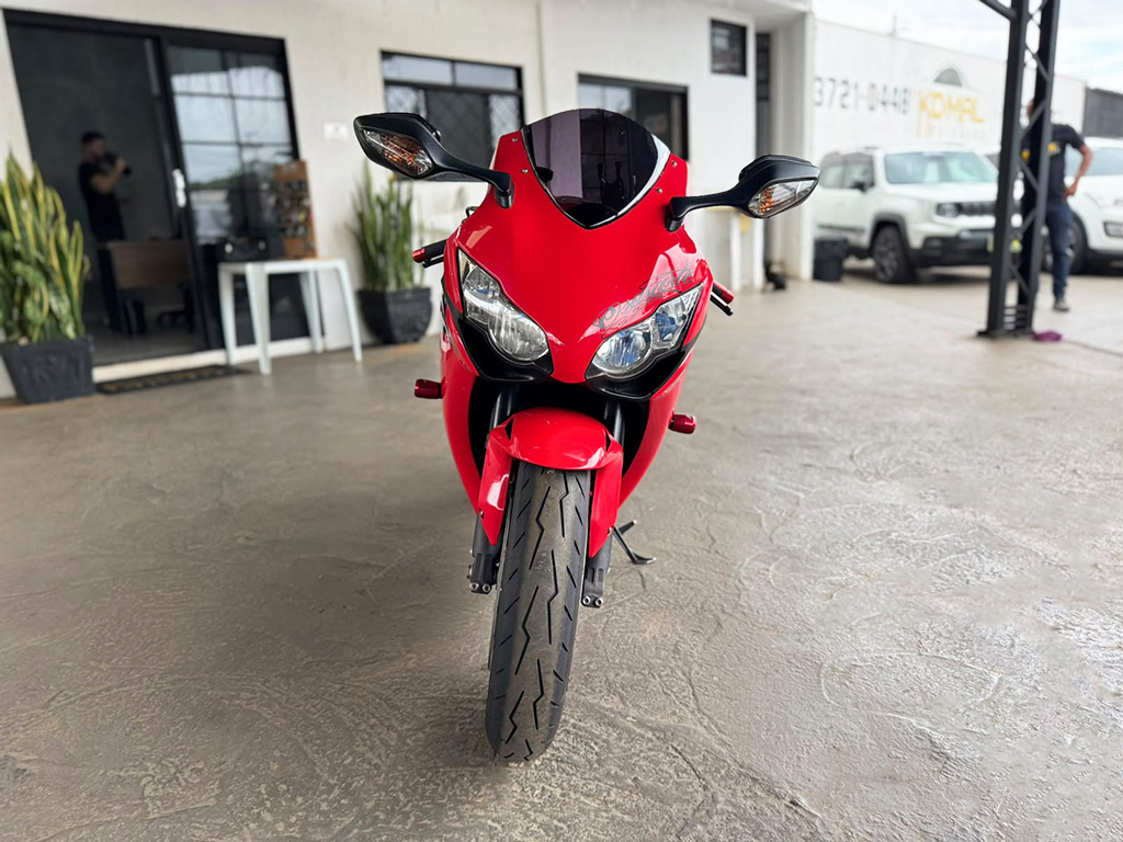 HONDA CBR 1000RR FIREBLADE