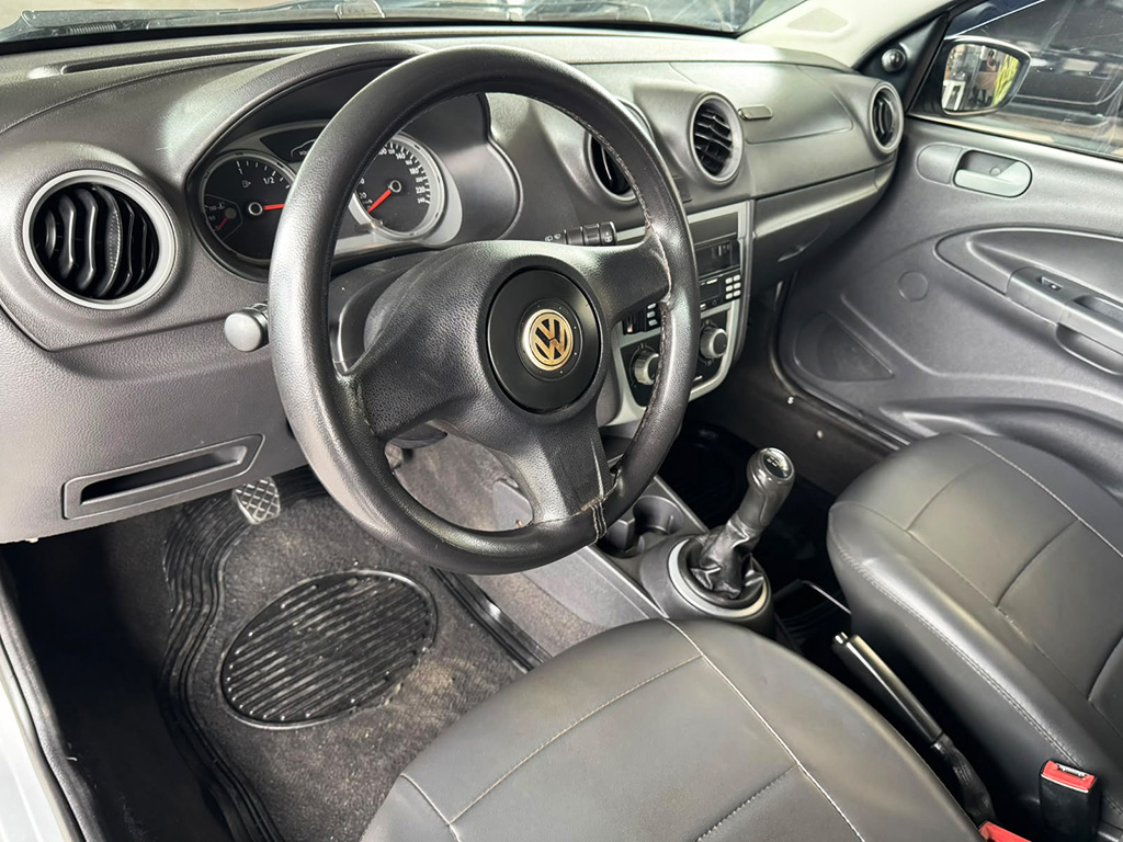 VOLKSWAGEN GOL