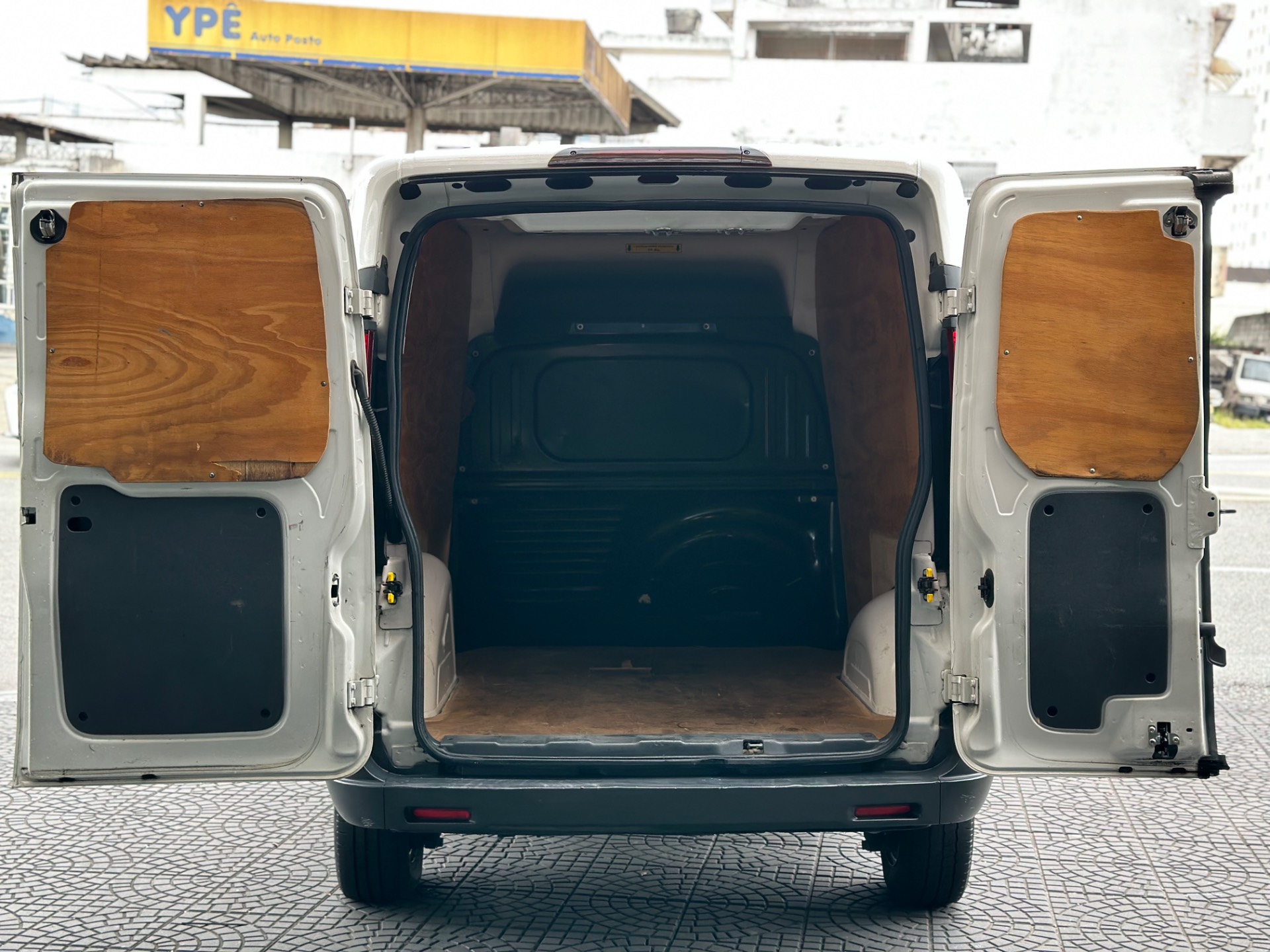 FIAT FIORINO 1.4 MPI FURGÃO ENDURANCE 8V