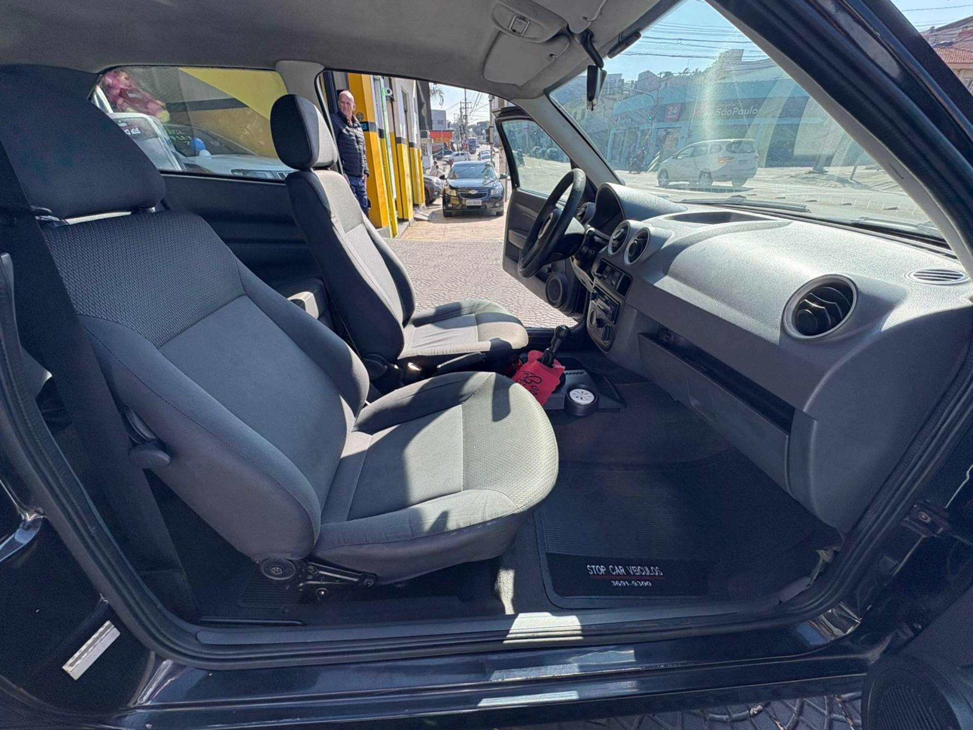 VOLKSWAGEN GOL