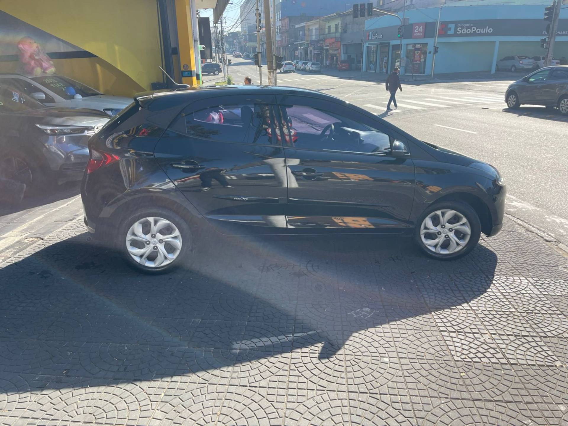 HYUNDAI HB20
