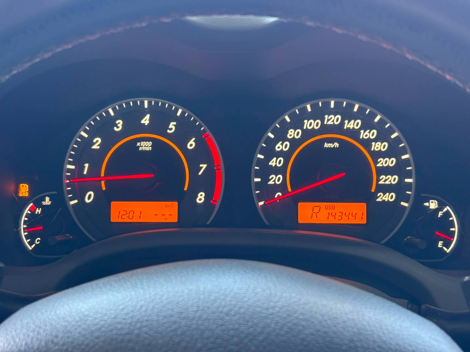 TOYOTA COROLLA