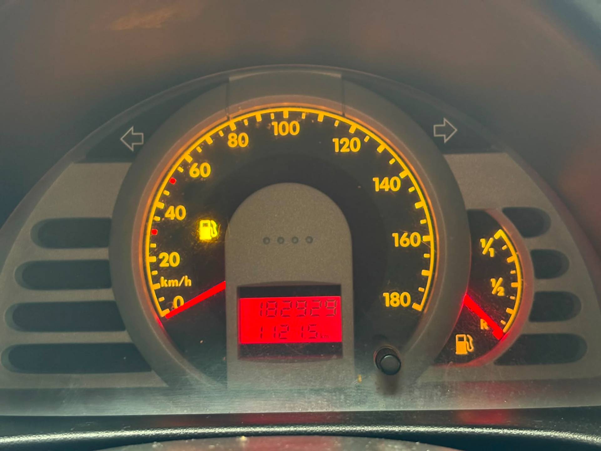 VOLKSWAGEN FOX