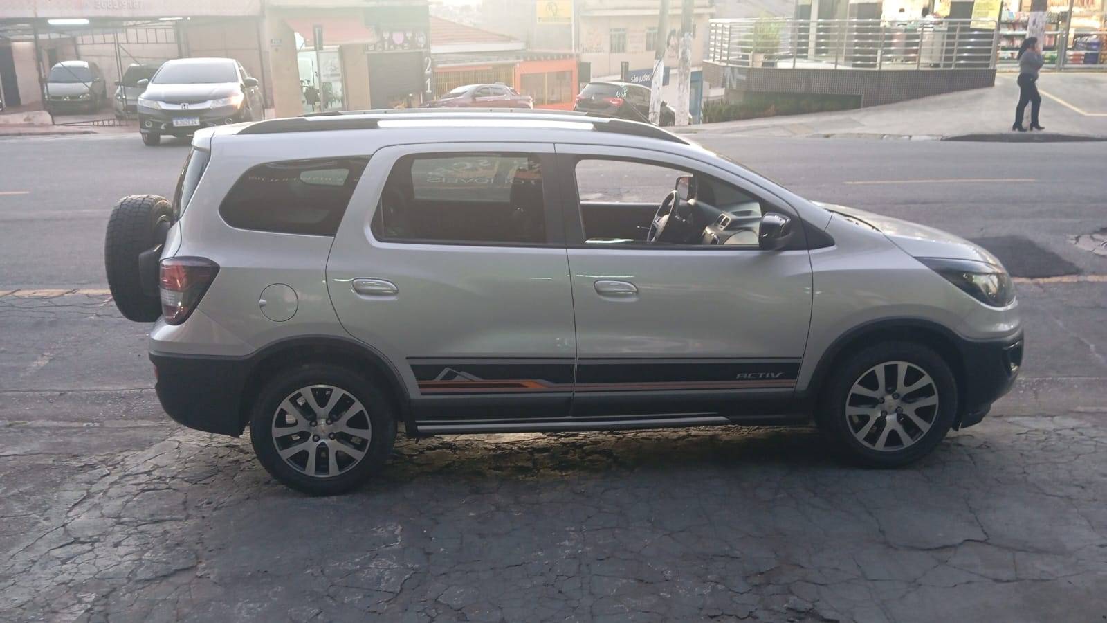 CHEVROLET SPIN