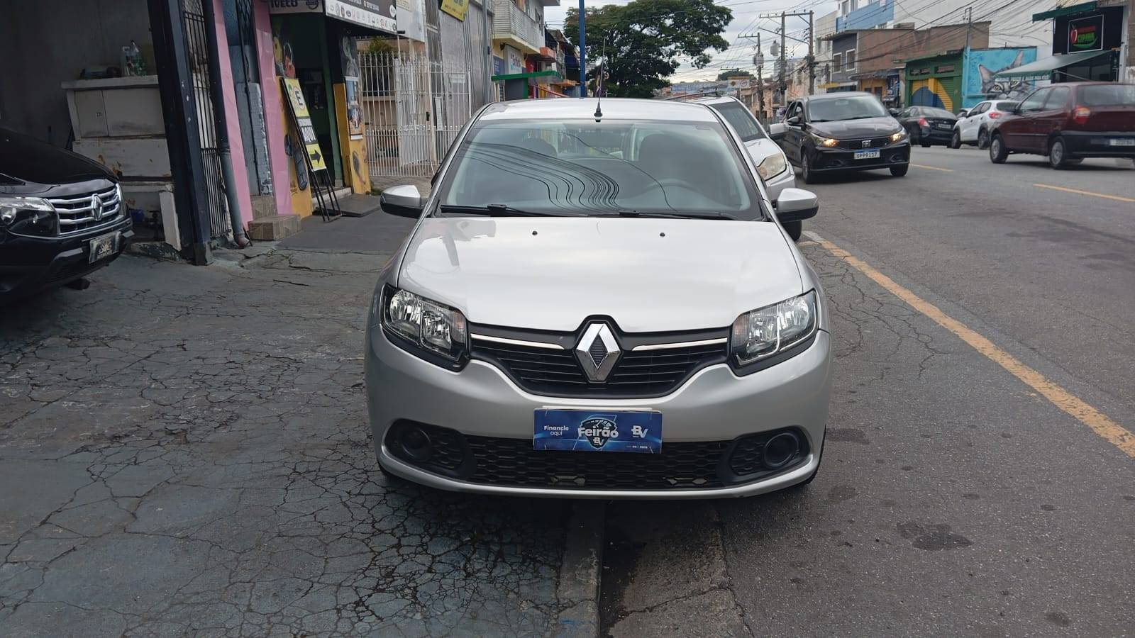 RENAULT SANDERO