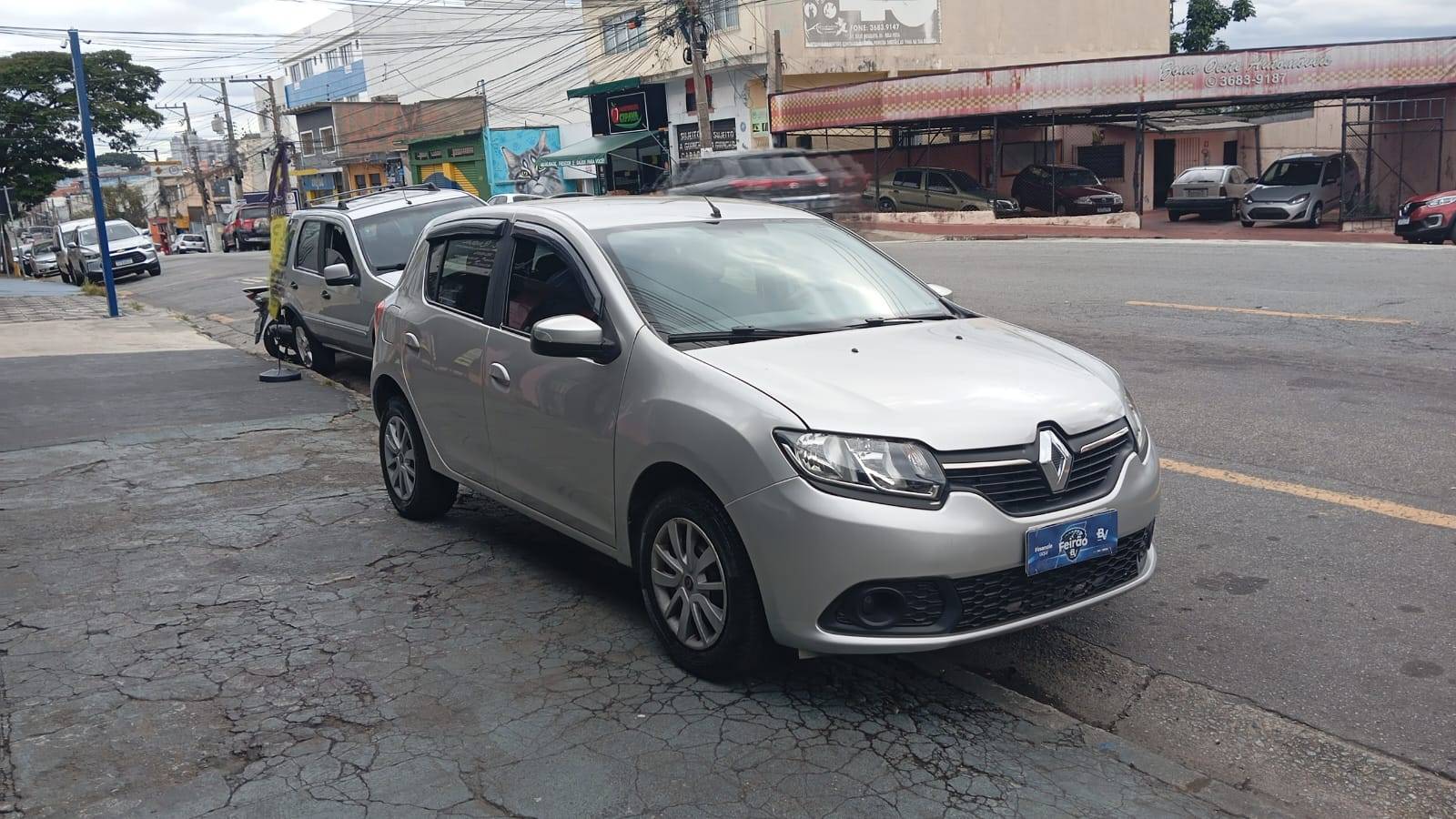 RENAULT SANDERO