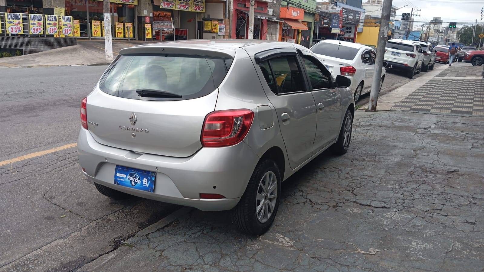 RENAULT SANDERO