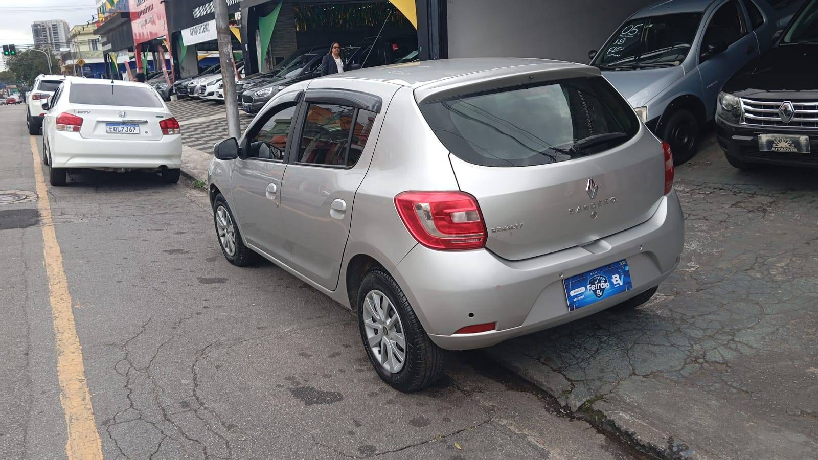 RENAULT SANDERO