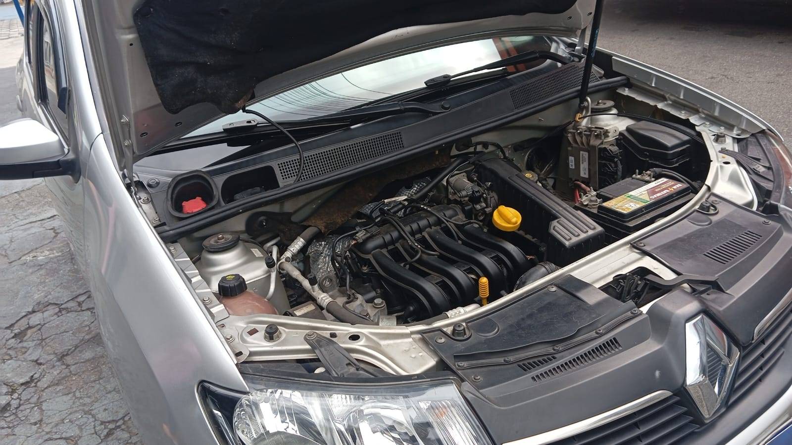 RENAULT SANDERO
