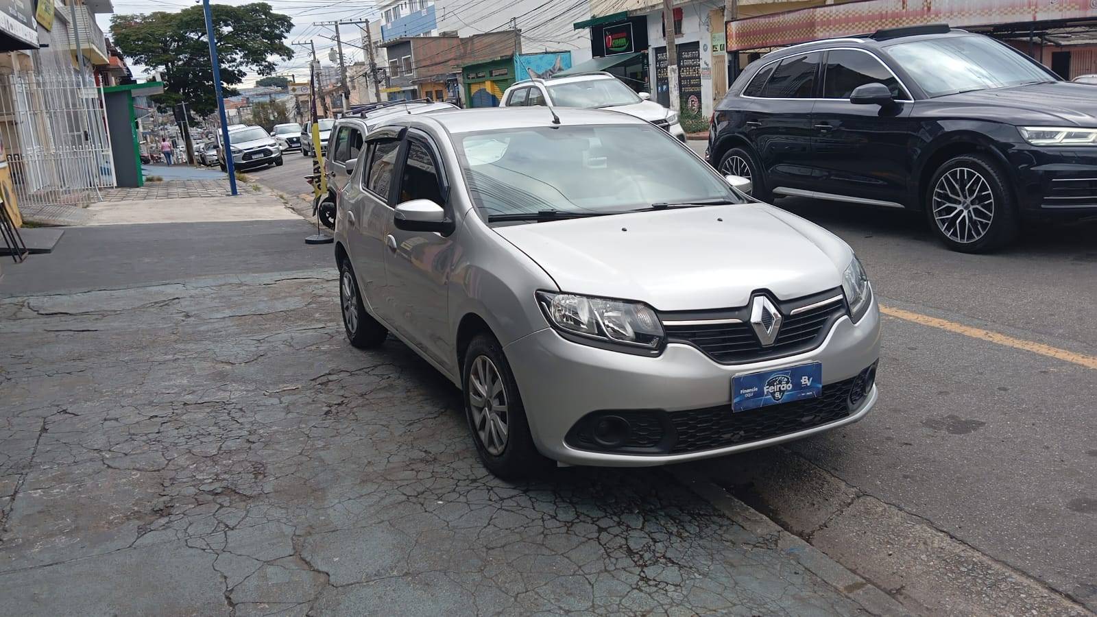 RENAULT SANDERO