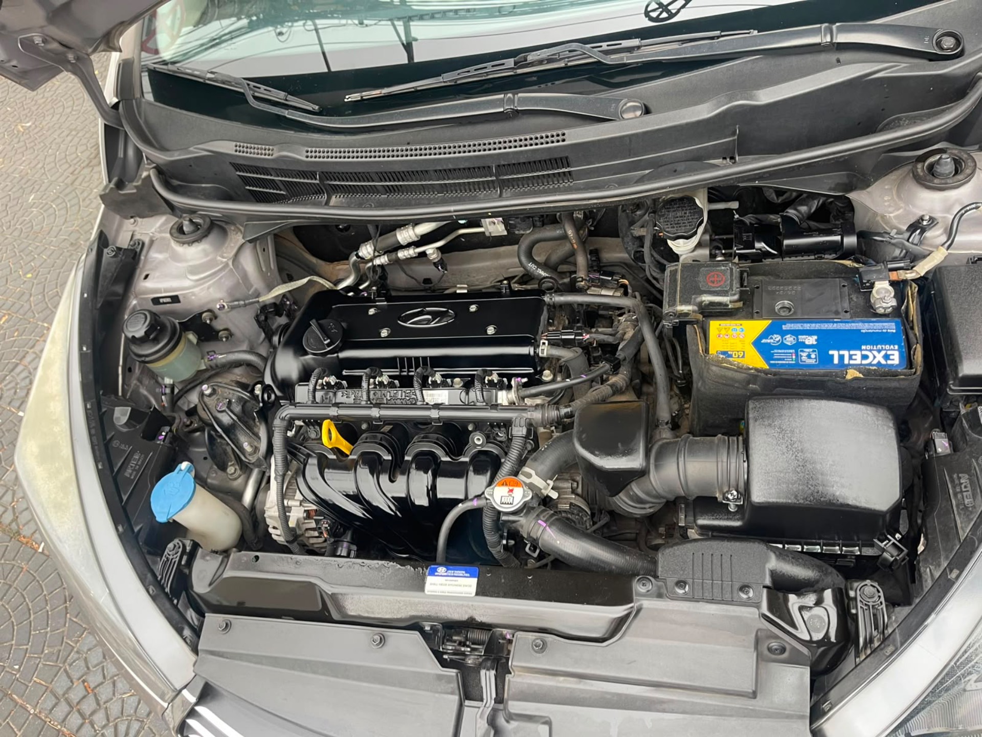 HYUNDAI HB20S