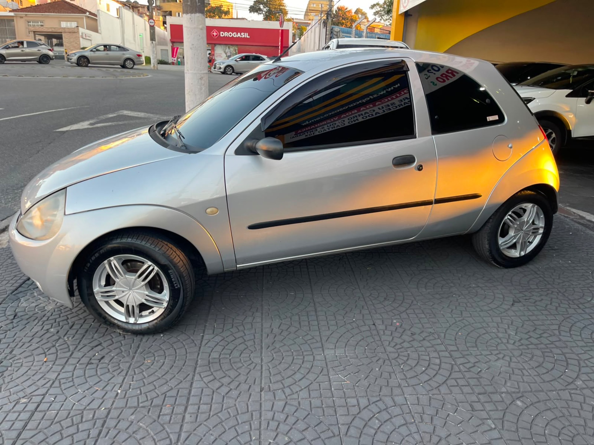 FORD KA