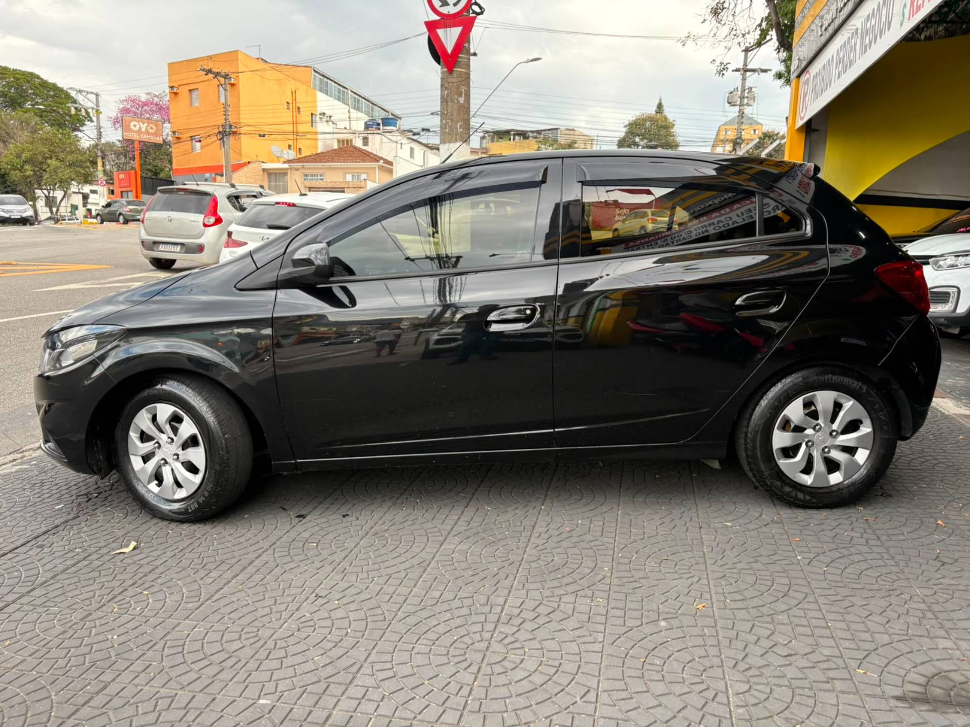 CHEVROLET ONIX