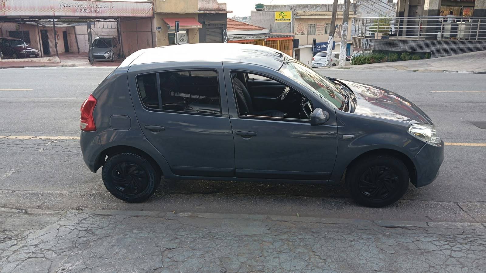 RENAULT SANDERO