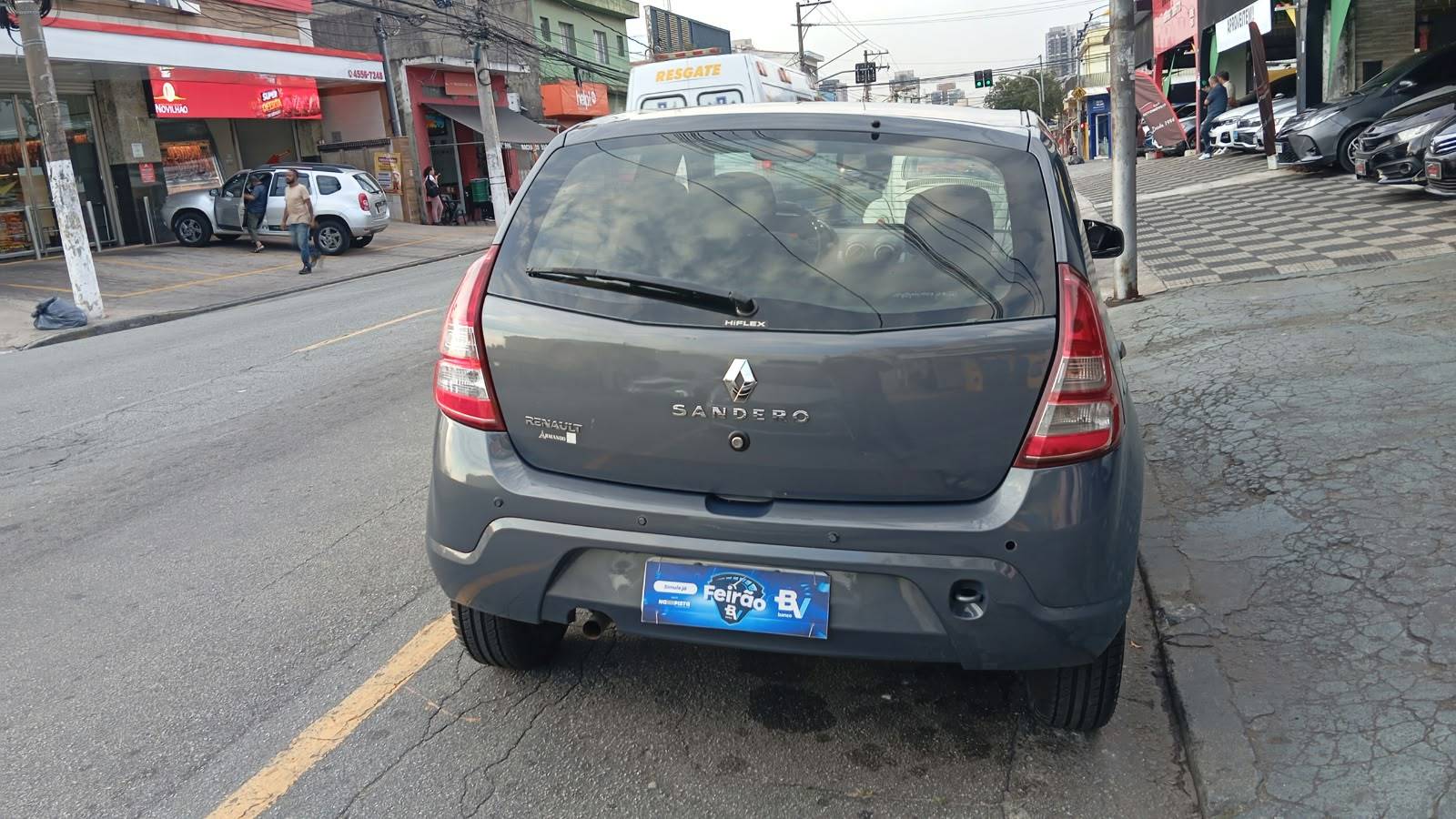 RENAULT SANDERO