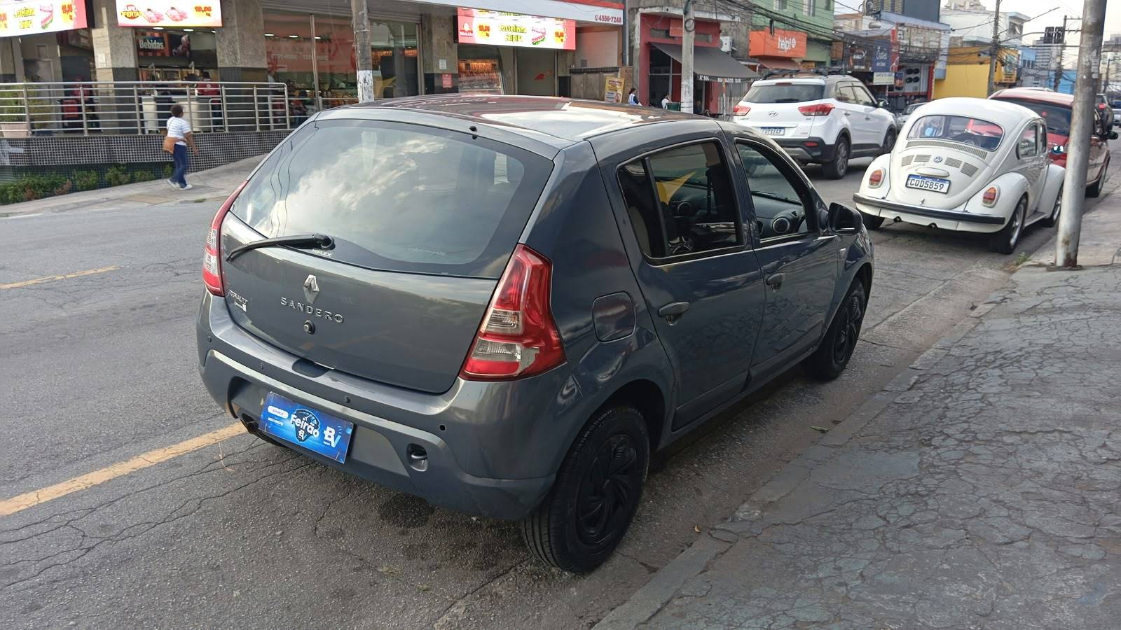 RENAULT SANDERO