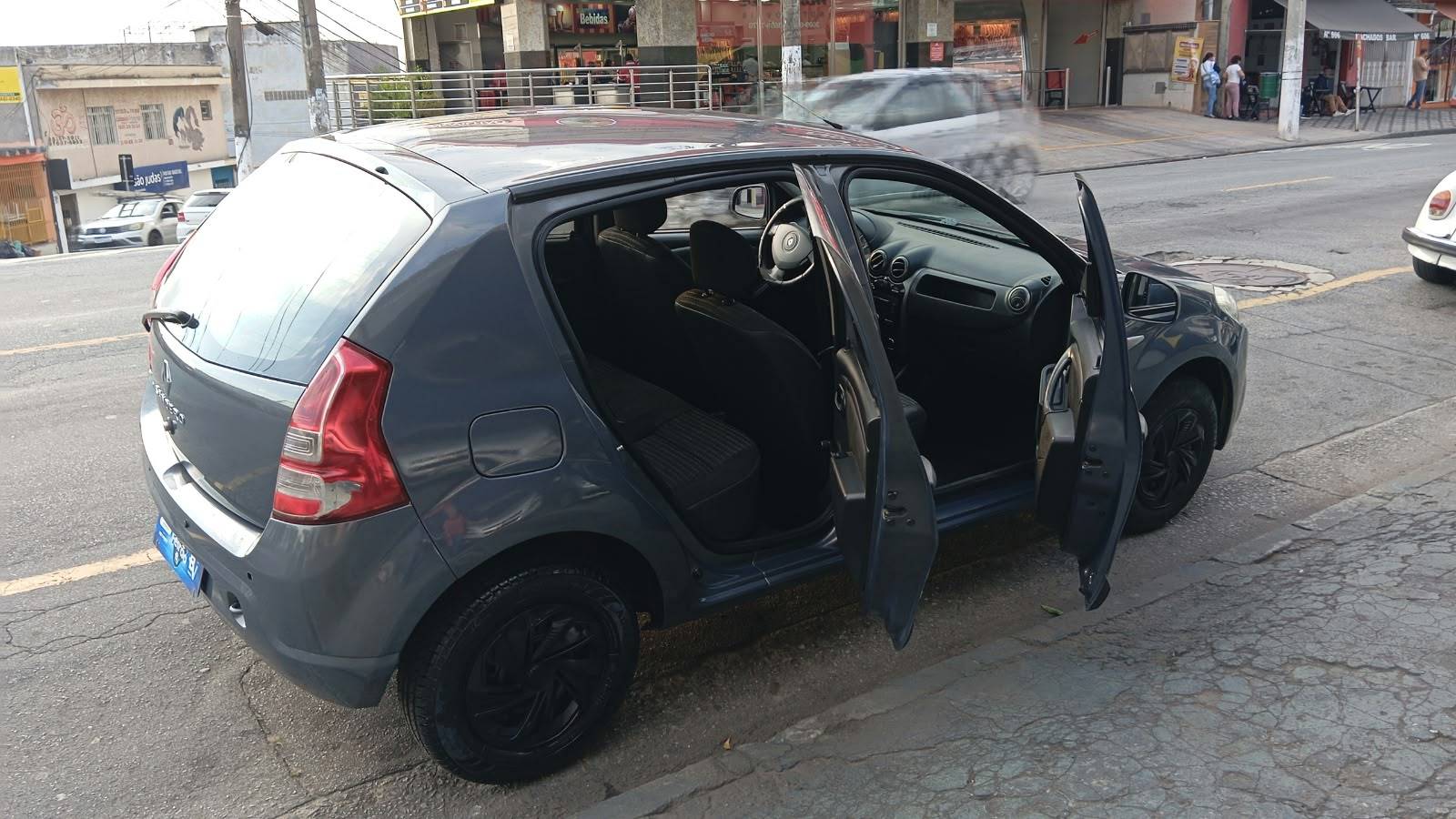 RENAULT SANDERO