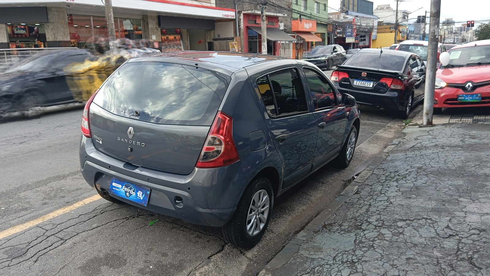 RENAULT SANDERO