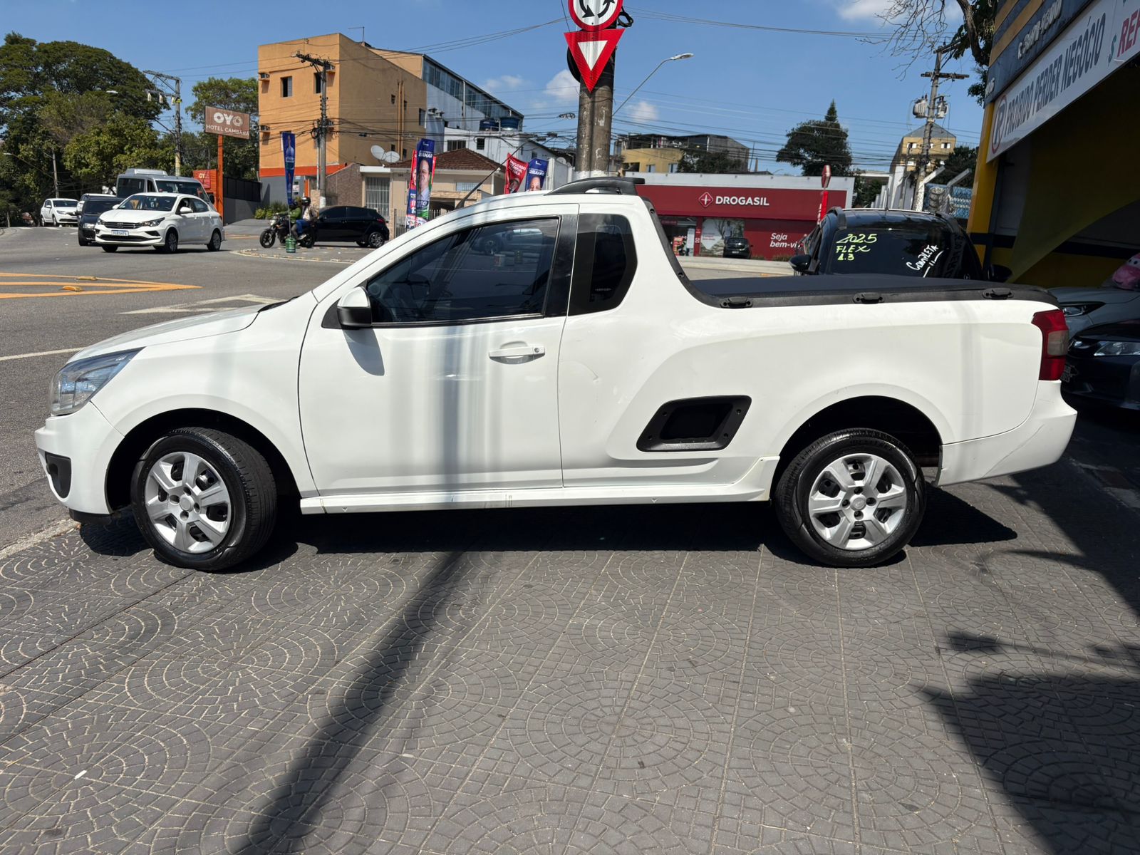 CHEVROLET MONTANA