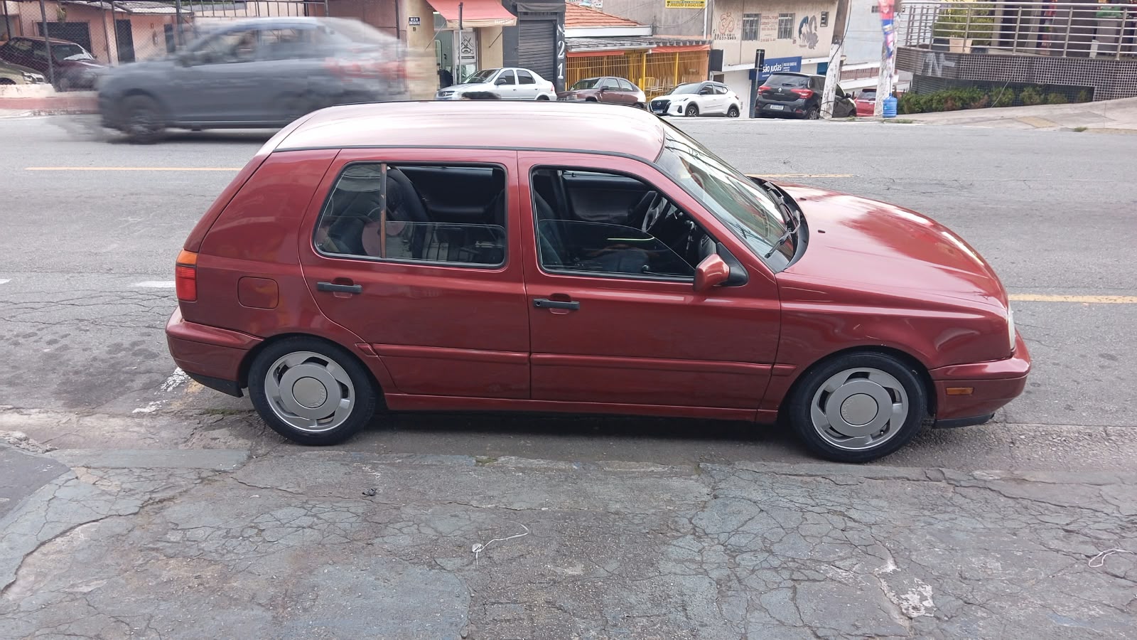 VOLKSWAGEN GOLF