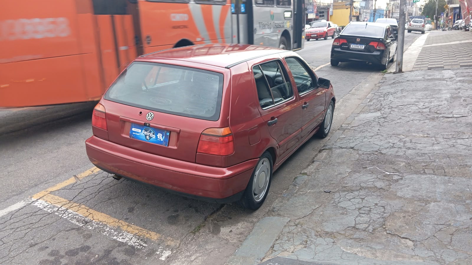 VOLKSWAGEN GOLF