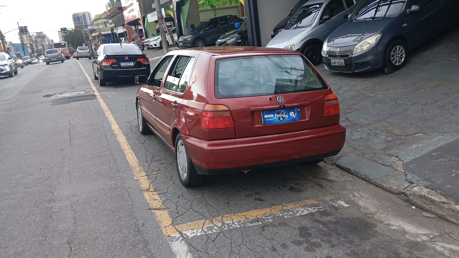 VOLKSWAGEN GOLF