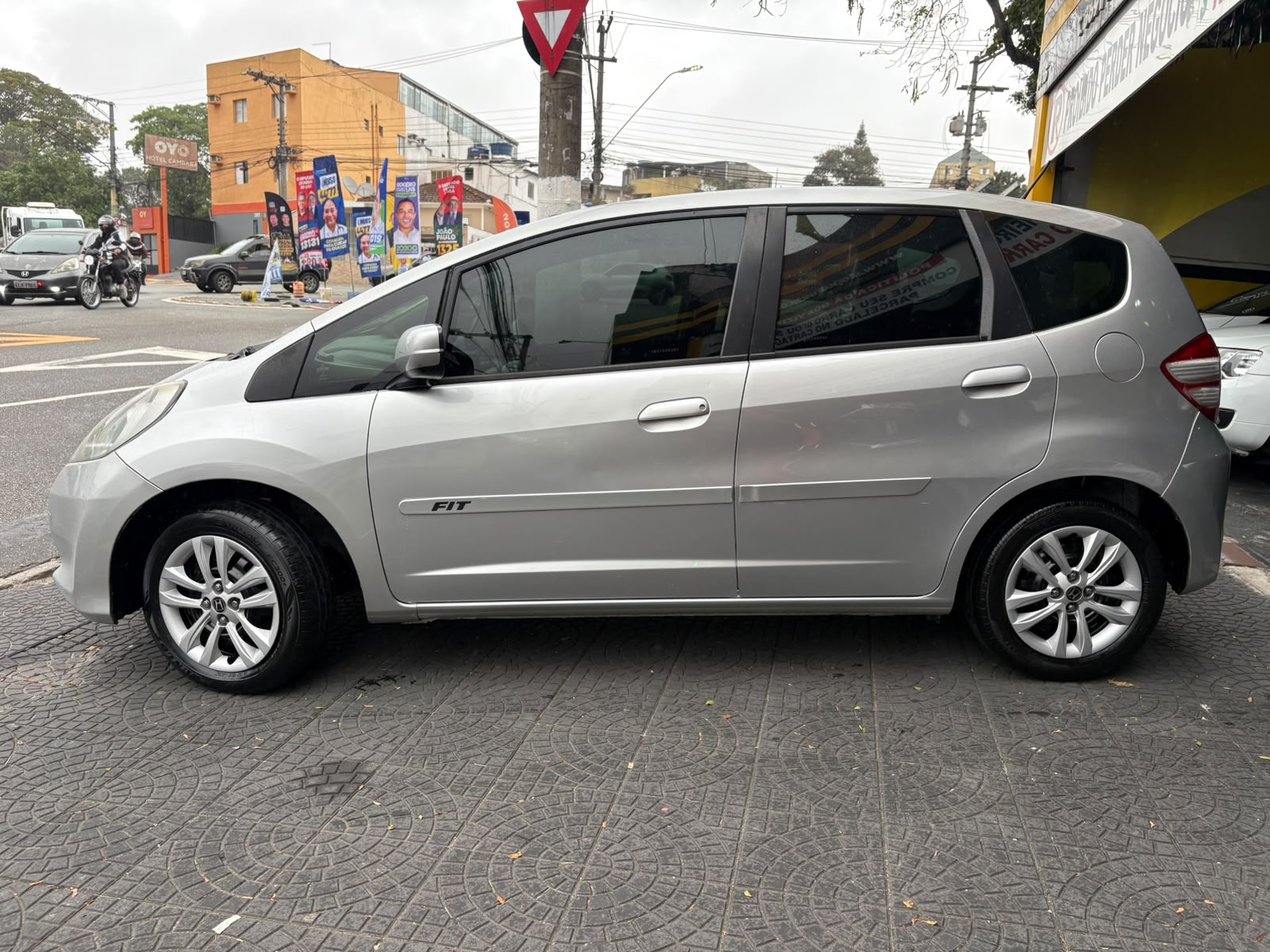 HONDA FIT