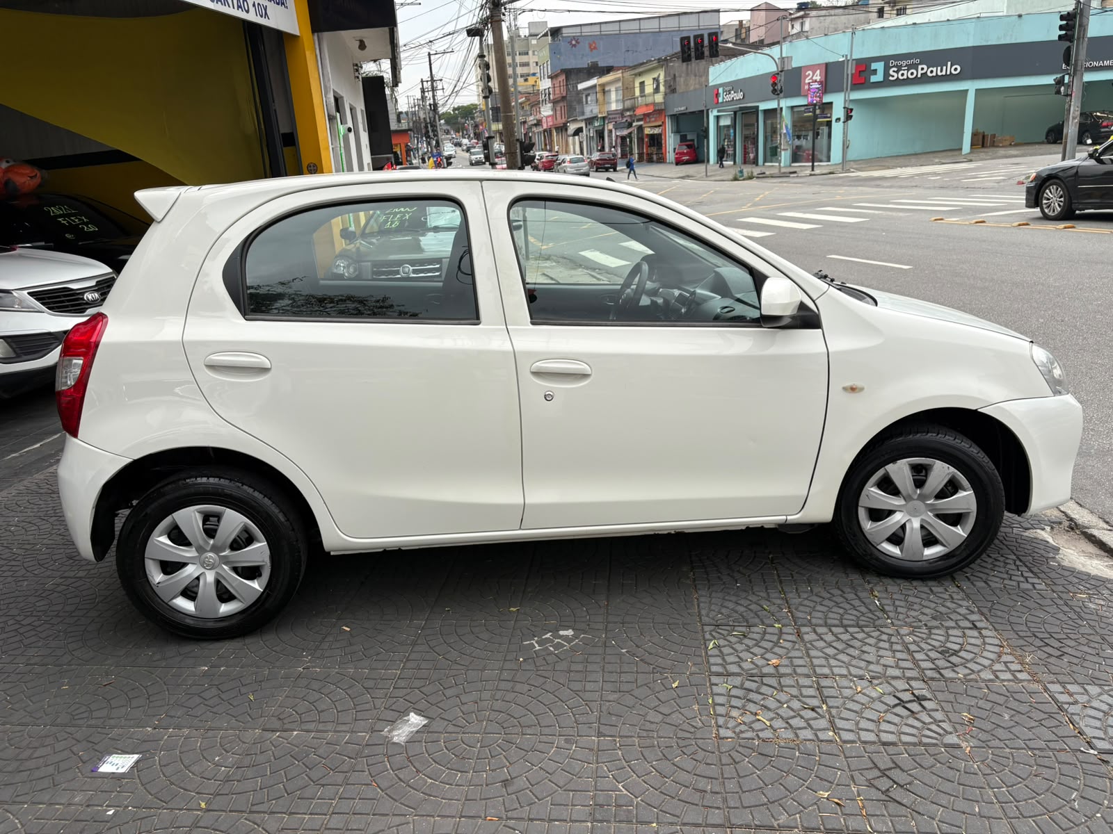 TOYOTA ETIOS