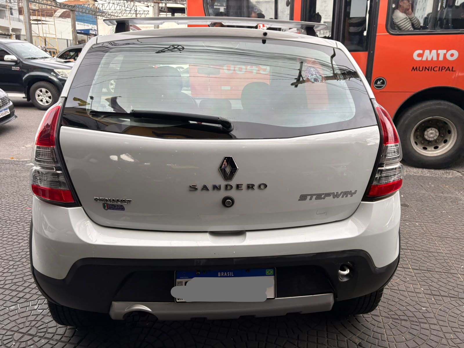 RENAULT SANDERO