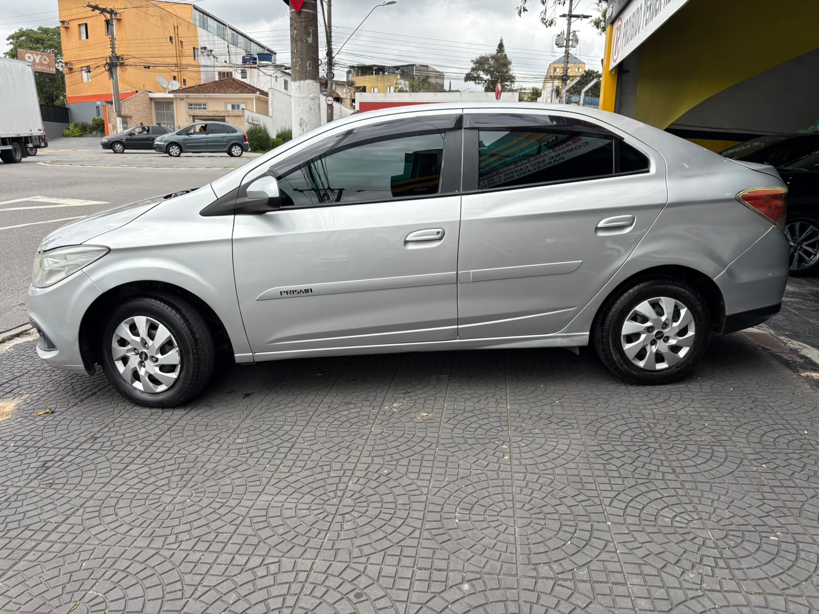 CHEVROLET PRISMA