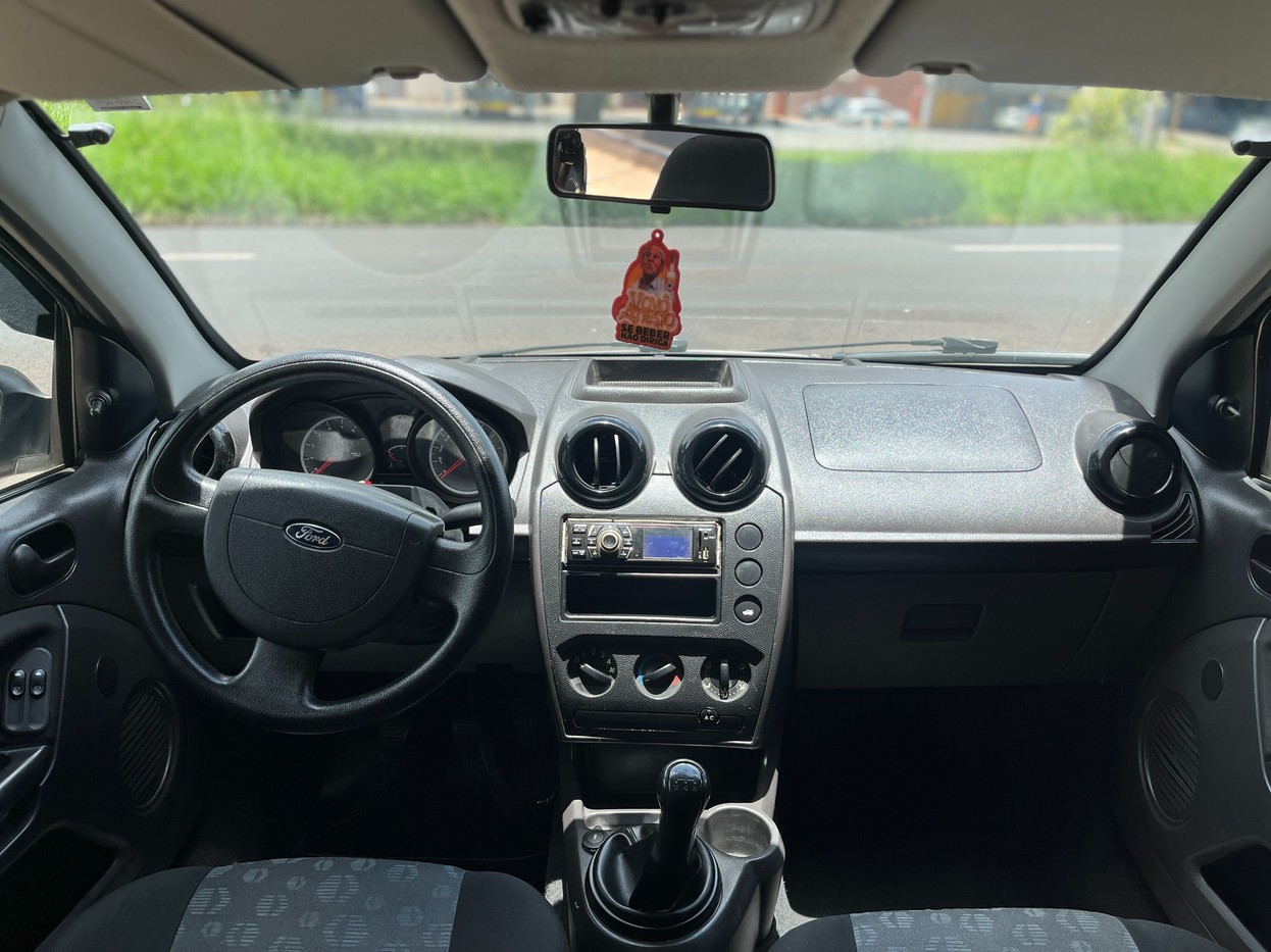 Car Image 10