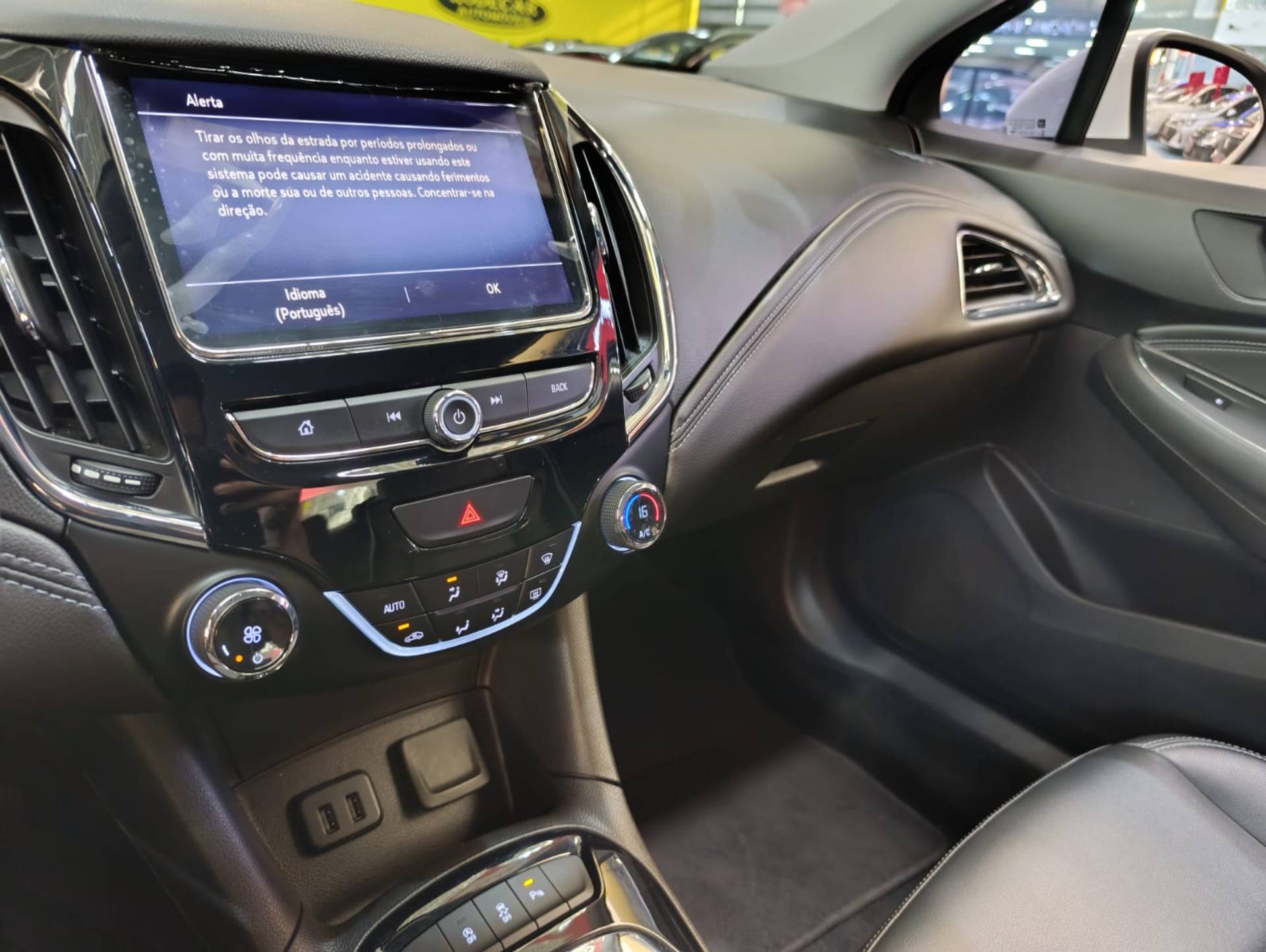 CHEVROLET CRUZE