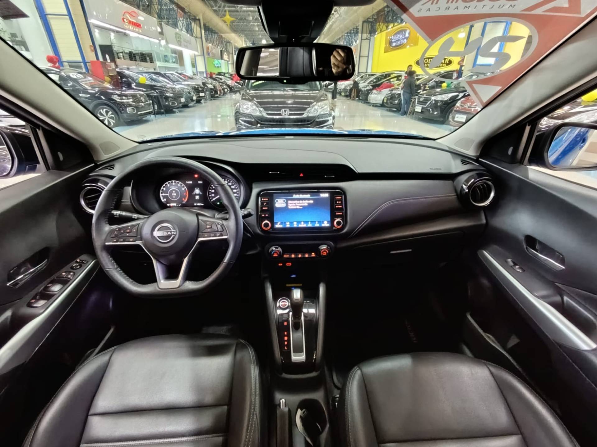 NISSAN KICKS