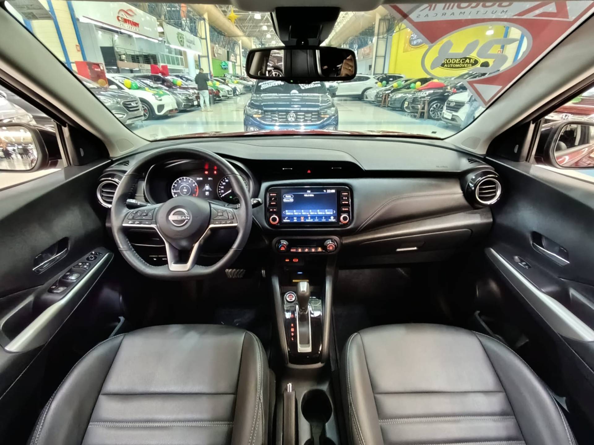 NISSAN KICKS