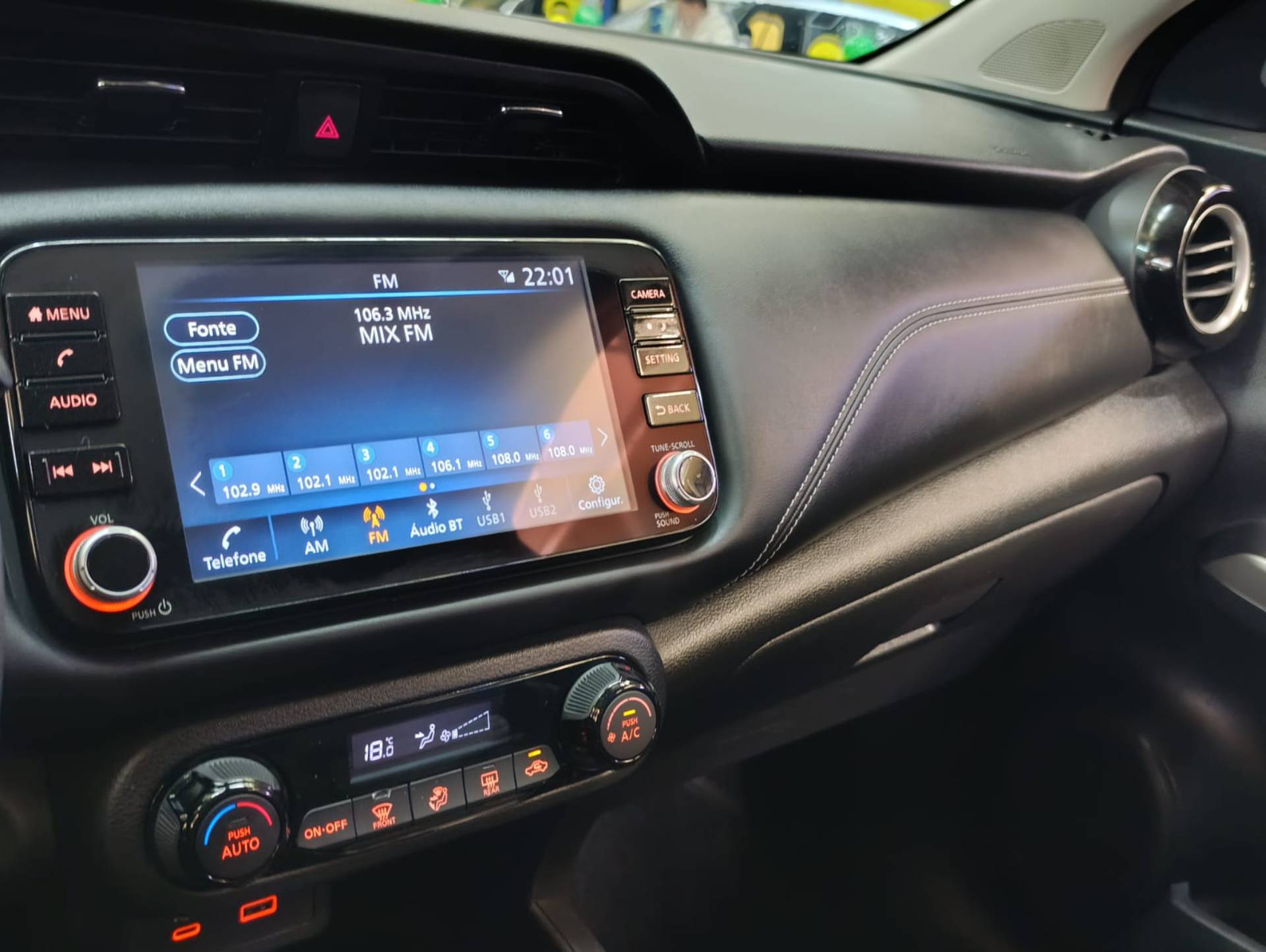 NISSAN KICKS