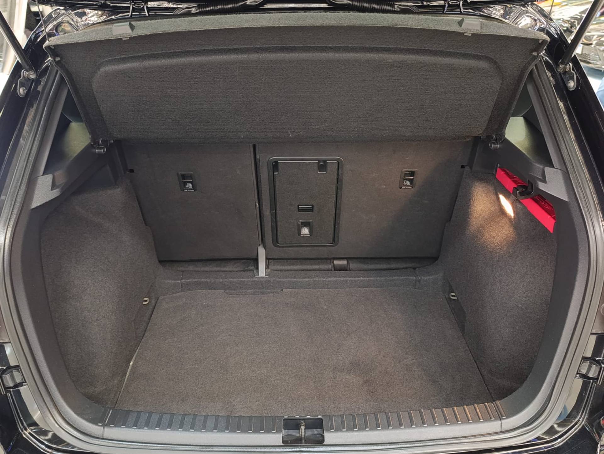 VOLKSWAGEN TAOS